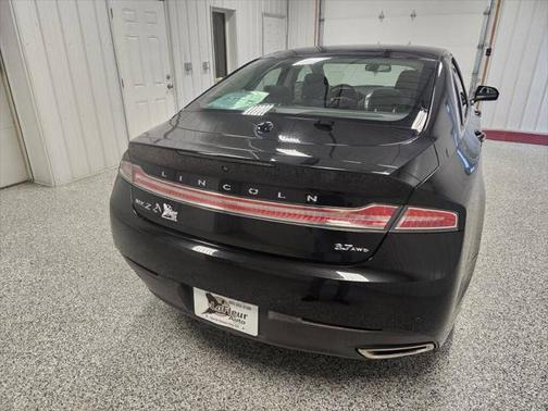 2014 Lincoln MKZ Base
