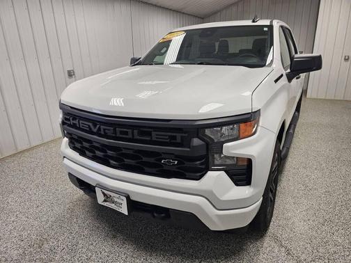 WHTE 2024 Chevrolet Silverado 1500 Custom