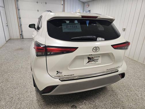 2020 Toyota Highlander Platinum