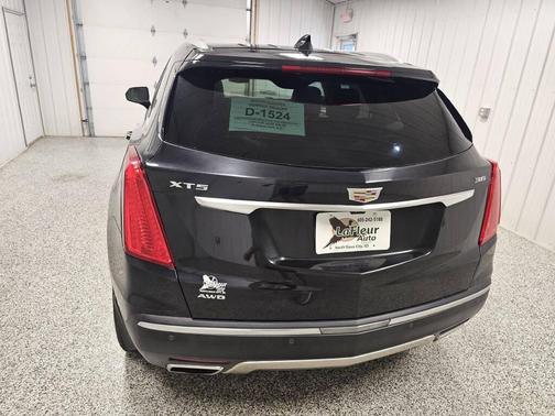 2017 Cadillac XT5 Platinum