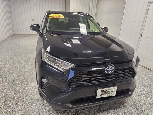 2020 Toyota RAV4 Hybrid XLE