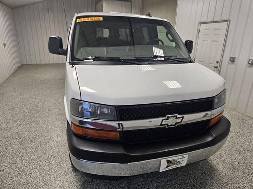 2017 Chevrolet Express 3500 LT