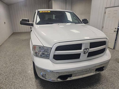 2016 RAM 1500 SLT