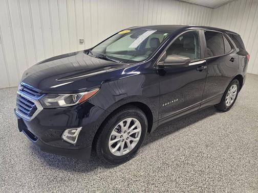 Midnight Blue Metallic 2021 Chevrolet Equinox LS