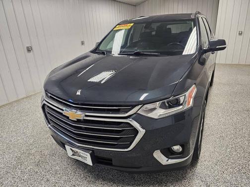 GRAY 2018 Chevrolet Traverse LT Cloth