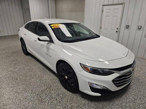 Summit White 2024 Chevrolet Malibu 1LT