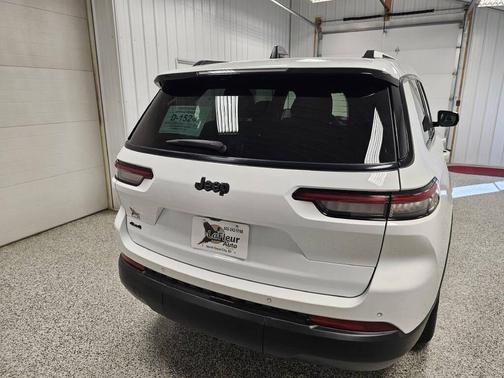 2024 Jeep Grand Cherokee L Altitude