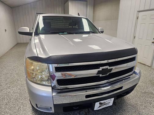 SLIVER 2011 Chevrolet Silverado 1500 LT