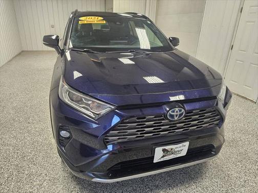 2021 Toyota RAV4 Hybrid SE