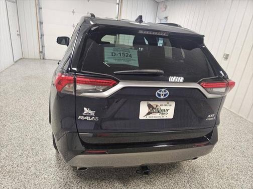 2021 Toyota RAV4 Hybrid SE