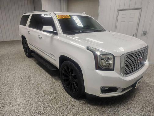 WHITE 2017 GMC Yukon XL Denali