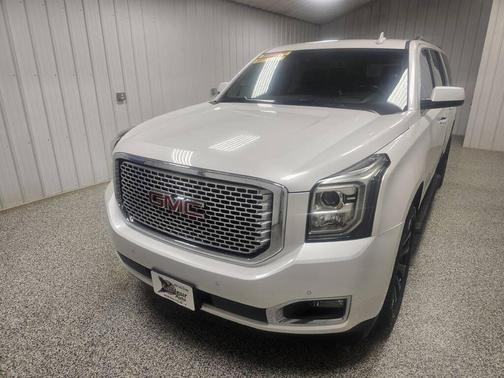 WHITE 2017 GMC Yukon XL Denali