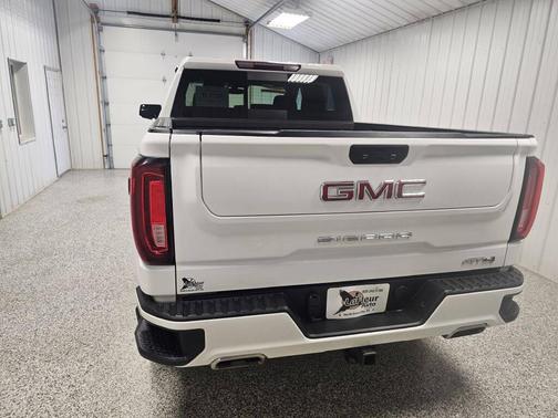 Summit White 2021 GMC Sierra 1500 AT4