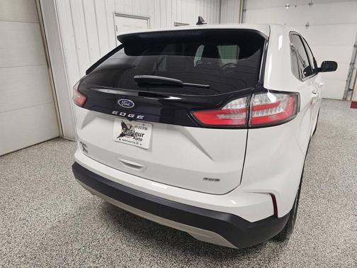 WHITE 2021 Ford Edge SEL