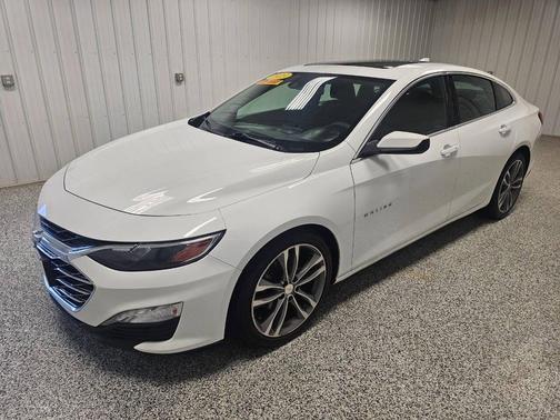Summit White 2023 Chevrolet Malibu FWD 1LT
