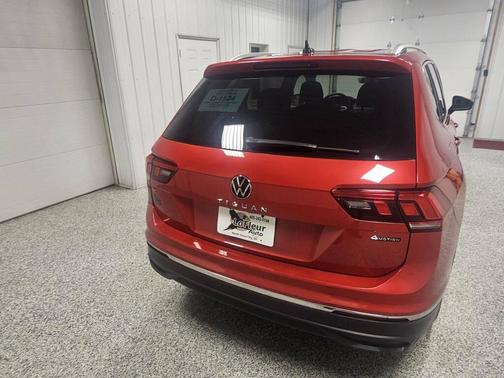 2022 Volkswagen Tiguan 2.0T SE 4MOTION