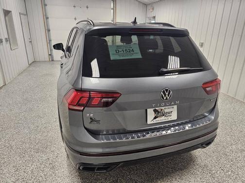 2022 Volkswagen Tiguan 2.0T SE R-Line Black 4MOTION