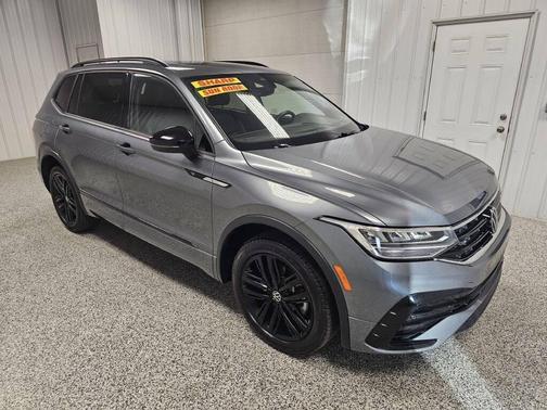 2022 Volkswagen Tiguan 2.0T SE R-Line Black 4MOTION