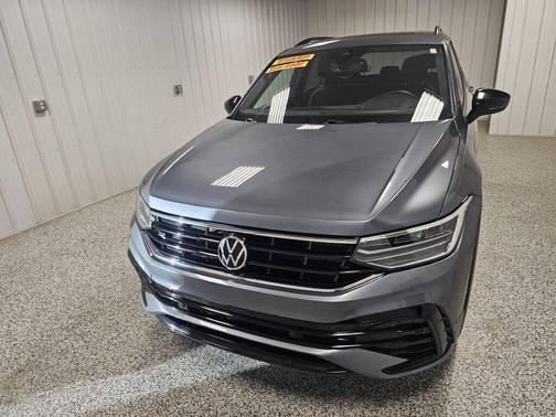 2022 Volkswagen Tiguan 2.0T SE R-Line Black 4MOTION