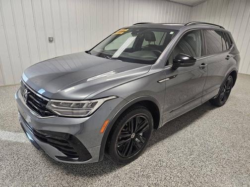 2022 Volkswagen Tiguan 2.0T SE R-Line Black 4MOTION