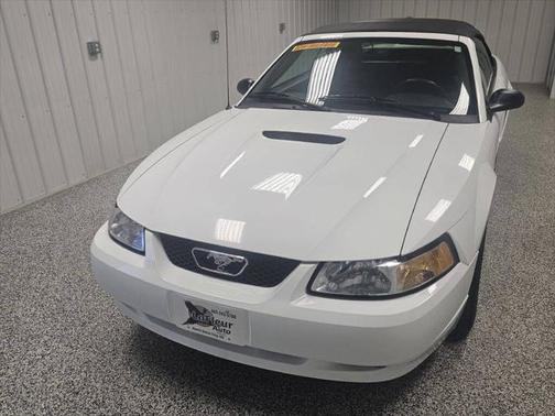 2000 Ford Mustang GT