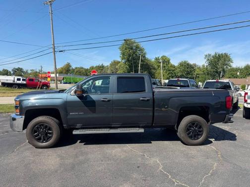 Summit White 2019 Chevrolet Silverado 2500 WT