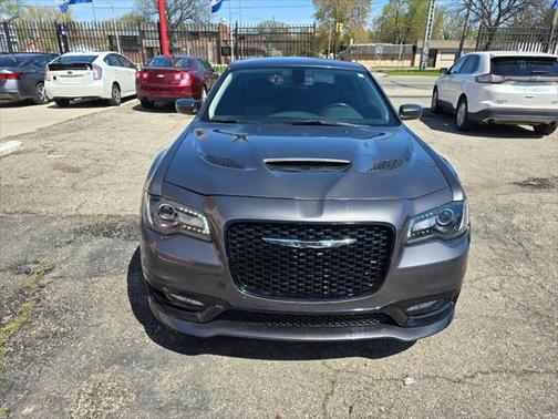 2018 Chrysler 300 Touring
