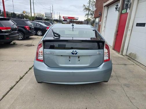 2014 Toyota Prius Five