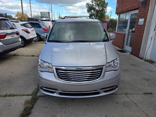2011 Chrysler Town & Country Touring-L