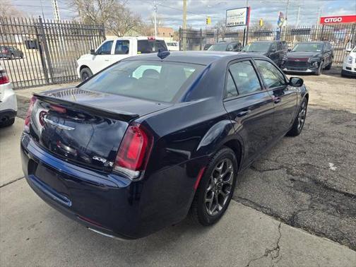 2015 Chrysler 300 S