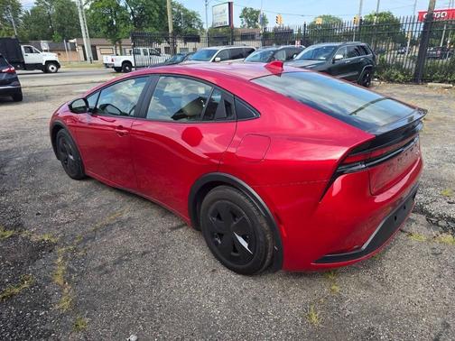 2024 Toyota Prius LE