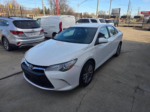 2017 Toyota Camry SE