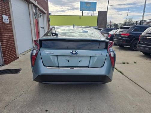 2016 Toyota Prius Three