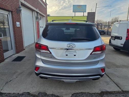 2018 Hyundai SANTA FE SE
