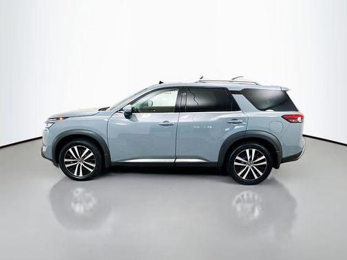 Boulder Gray Pearl 2024 Nissan Pathfinder Platinum FWD