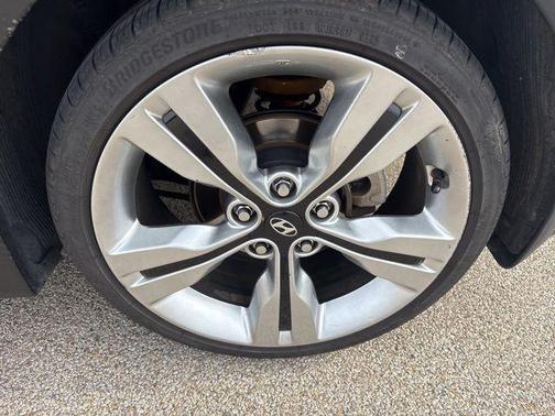 2015 Hyundai Veloster Base