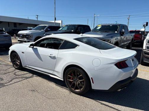 Oxford White 2024 Ford Mustang GT Premium