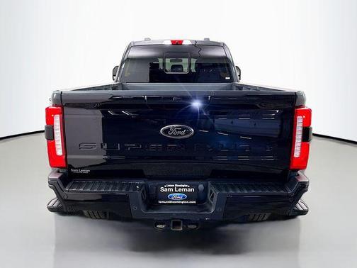 2023 Ford F-350 Lariat