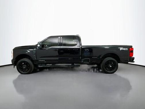 2023 Ford F-350 Lariat