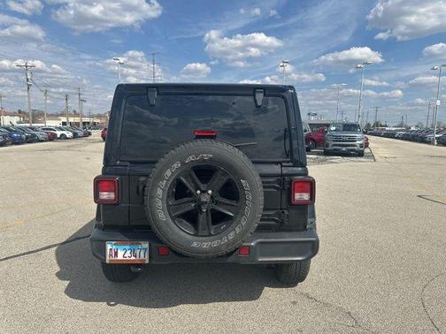 Black Clearcoat 2021 Jeep Wrangler Unlimited Sahara