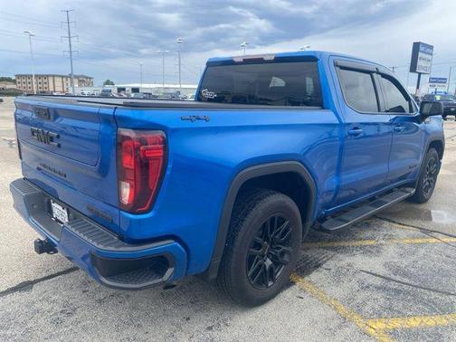 Dynamic Blue Metallic 2022 GMC Sierra 1500 Elevation