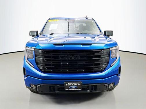 Dynamic Blue Metallic 2022 GMC Sierra 1500 Elevation