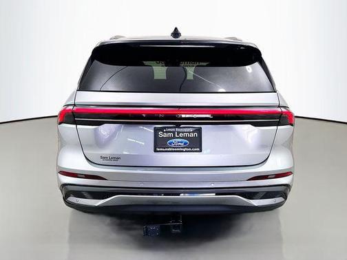 2024 Lincoln Nautilus Reserve