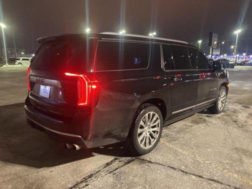 2023 GMC Yukon XL Denali