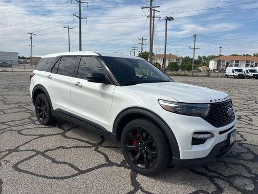 White Metallic 2021 Ford Explorer ST