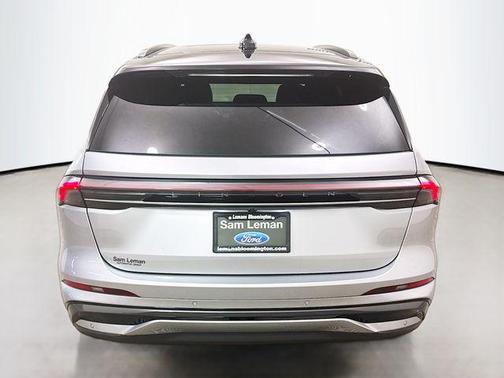 2025 Lincoln Nautilus Reserve