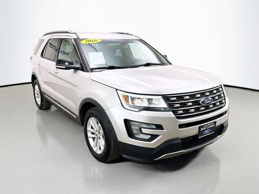 Ingot Silver 2016 Ford Explorer XLT