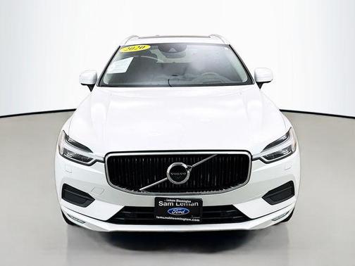 2020 Volvo XC60 T6 Momentum