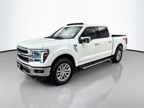 Star White Metallic Tri-Coat 2026 Ford F-150 Lariat