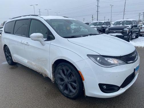 2019 Chrysler Pacifica Touring-L Plus